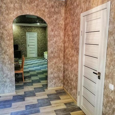 Посуточная Аренда В Центре Кропивницкого Appartement Kropyvnytsky Buitenkant foto